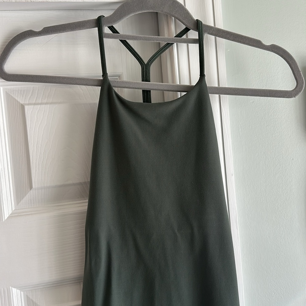 Lululemon Sun Setter Tank (Light Support for B/C Cup) Dark Forest EUC - Picture 3 of 7
